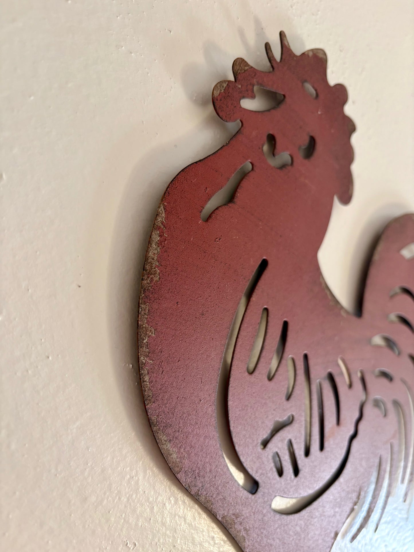 Red Metal Rooster Hanging Wall Decor