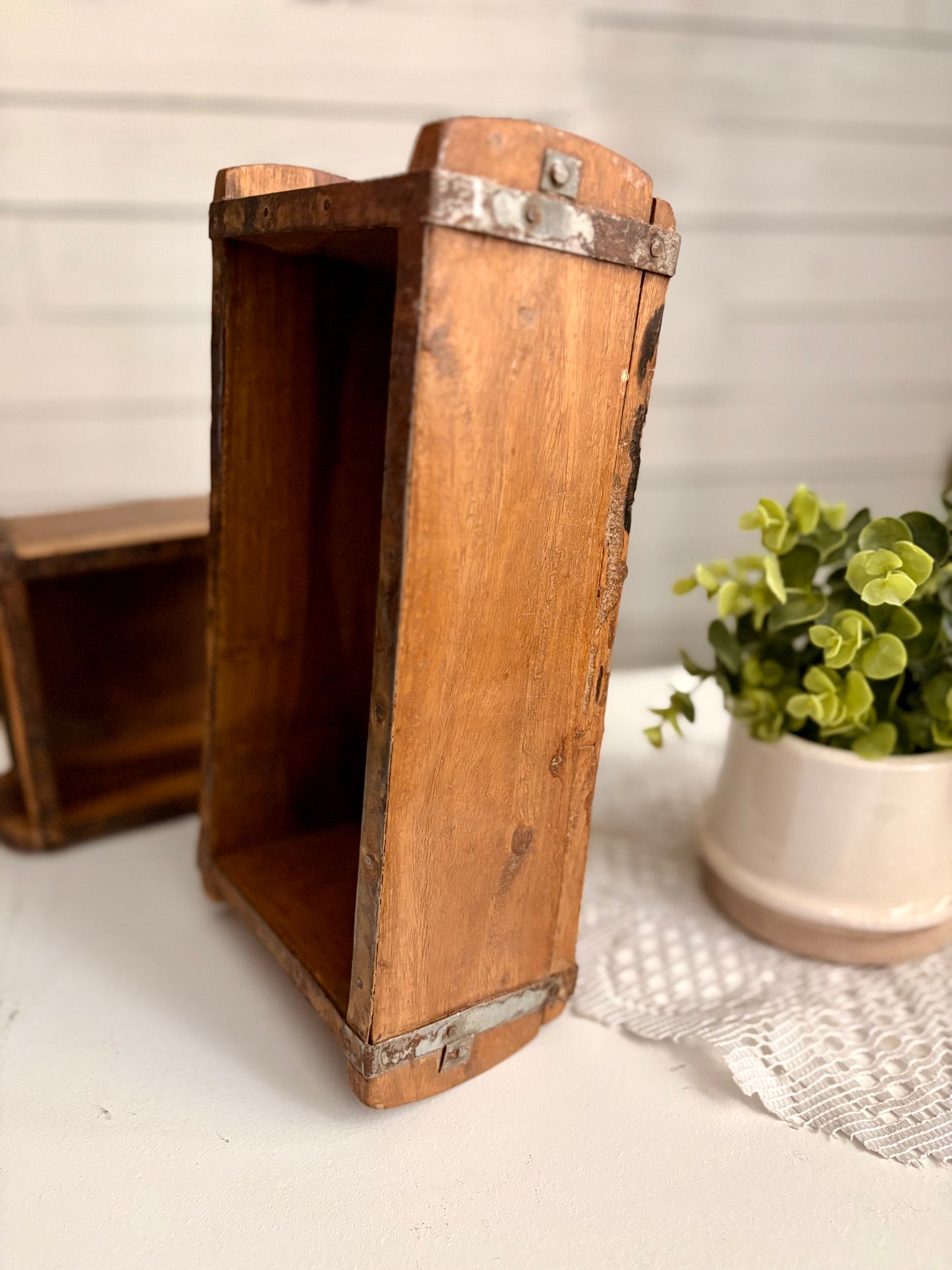 Rustic Brick Mold